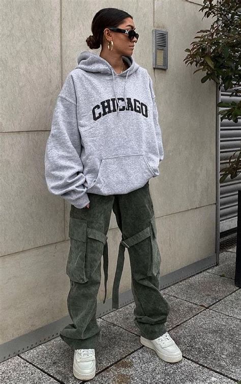 aesthetic outfits oversized hoodie.